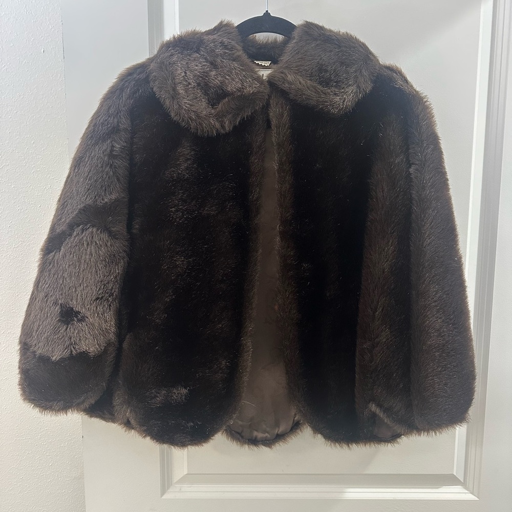 Vintage Faux Fur Cape Cloak | Henry’s Things | Luxe Brown | One Size | EUC